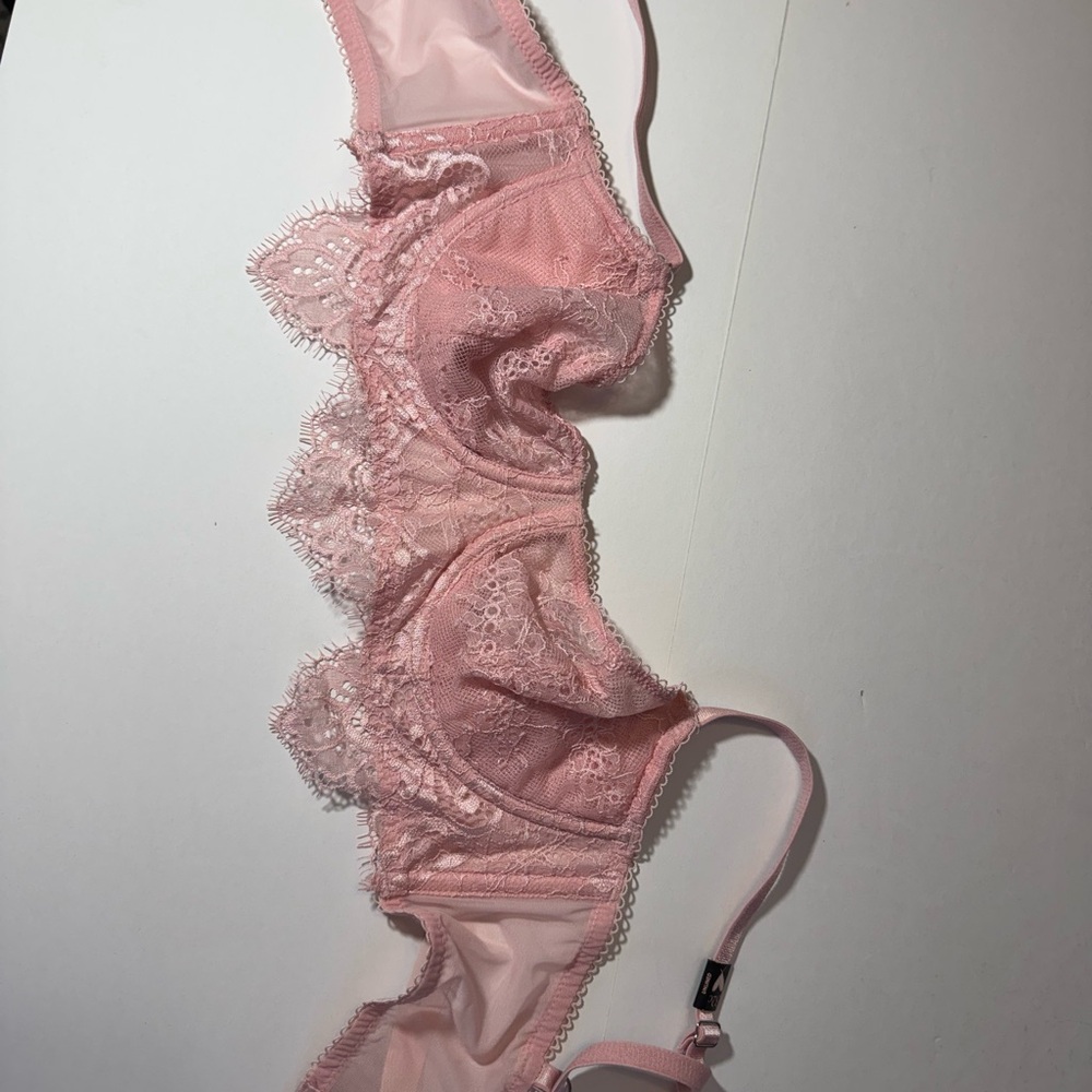 Lace Trim Pink Bra